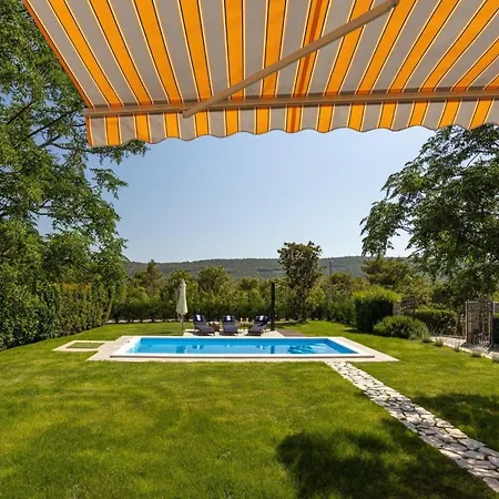 Ferienhaus Mit Privatpool Fur 6 Personen Ca 223 Qm In Dubrava Kod Sibenik, Dalmatien Norddalmatien * Dubrava (Sibenik-Knin)